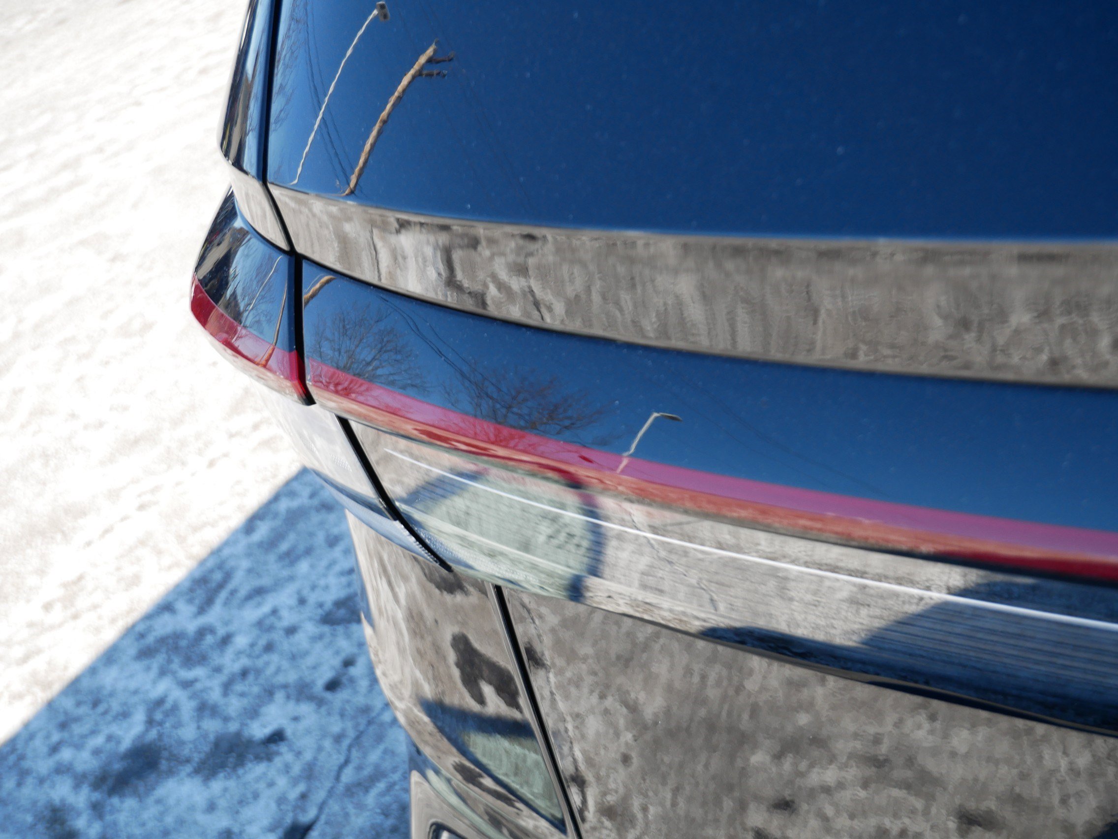 Certified 2025 Volkswagen Taos S image 17