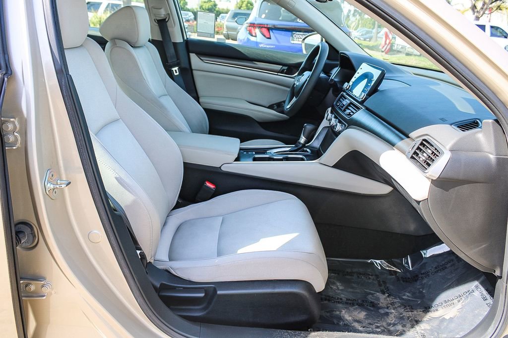 Used 2019 Honda Accord LX image 16