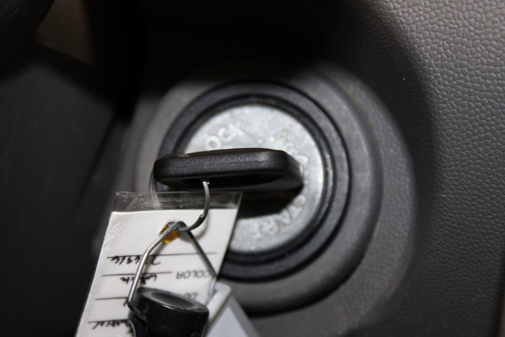 Used 2019 Nissan Frontier SV image 25