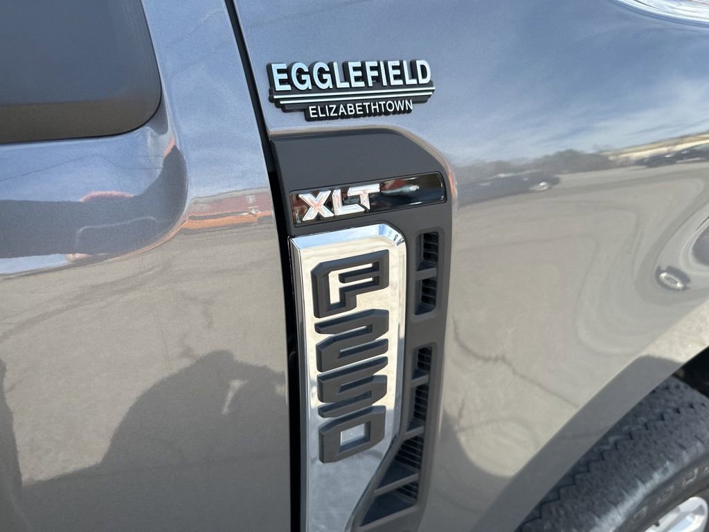 Used 2023 Ford F250 XLT w/ Snow Plow/Camper Package image 26