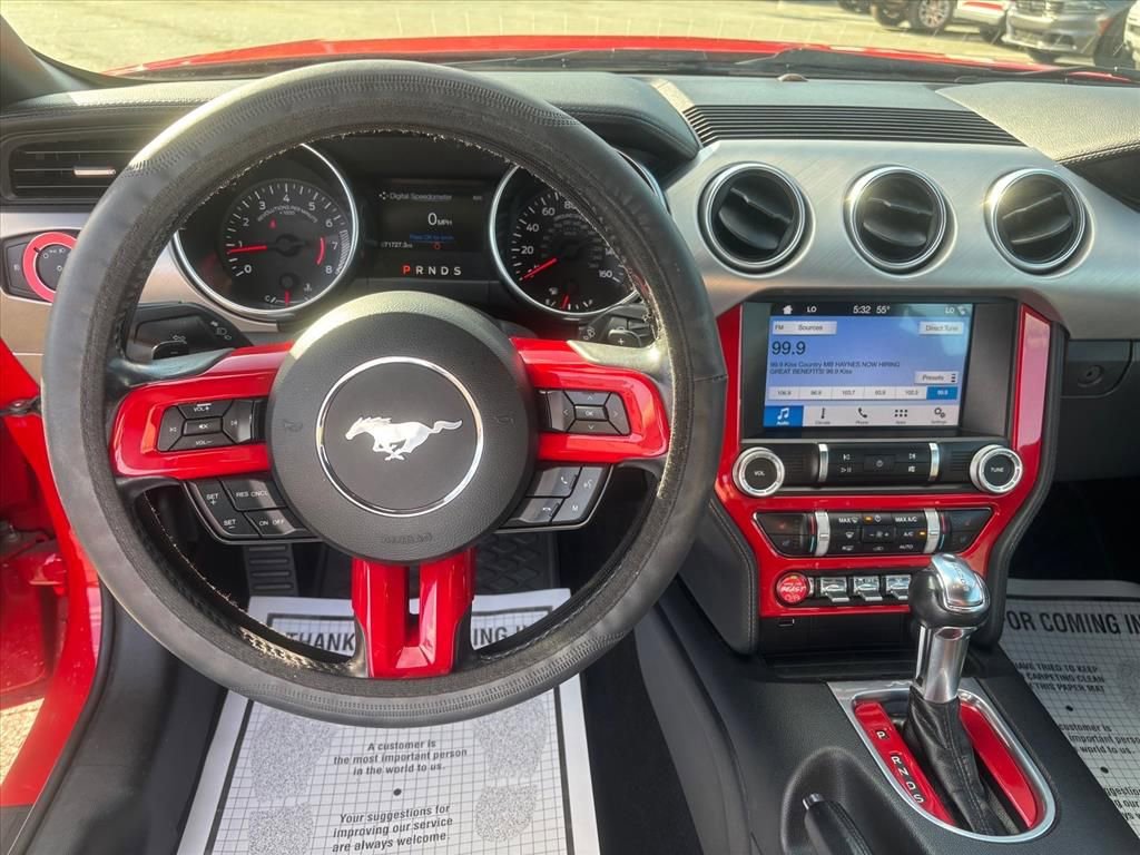 Used 2019 Ford Mustang Premium image 3