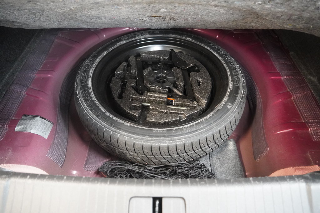Used 2010 Buick LaCrosse CXS FWD image 11