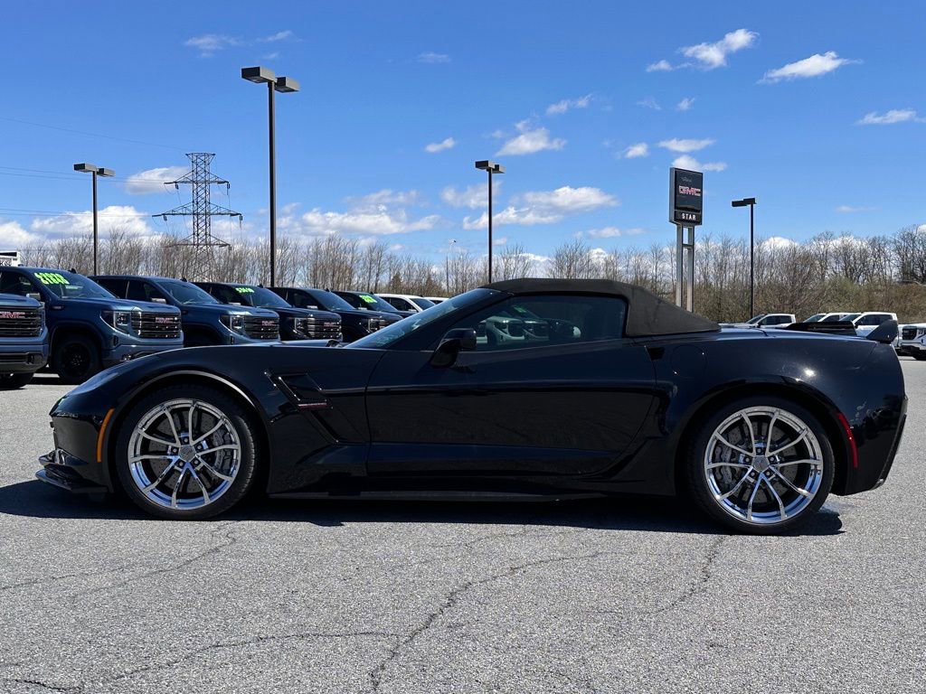 Used 2017 Chevrolet Corvette Grand Sport w/ Z07 Performance Package RWD image 6