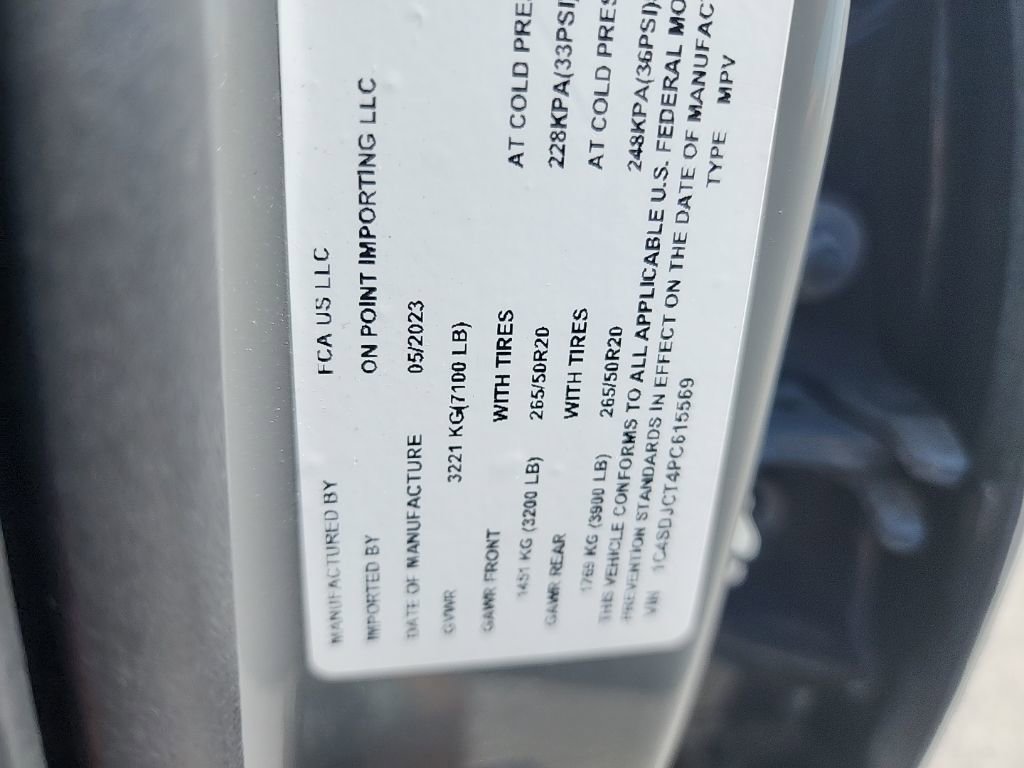 Used 2023 Dodge Durango R/T w/ Blacktop Package image 18