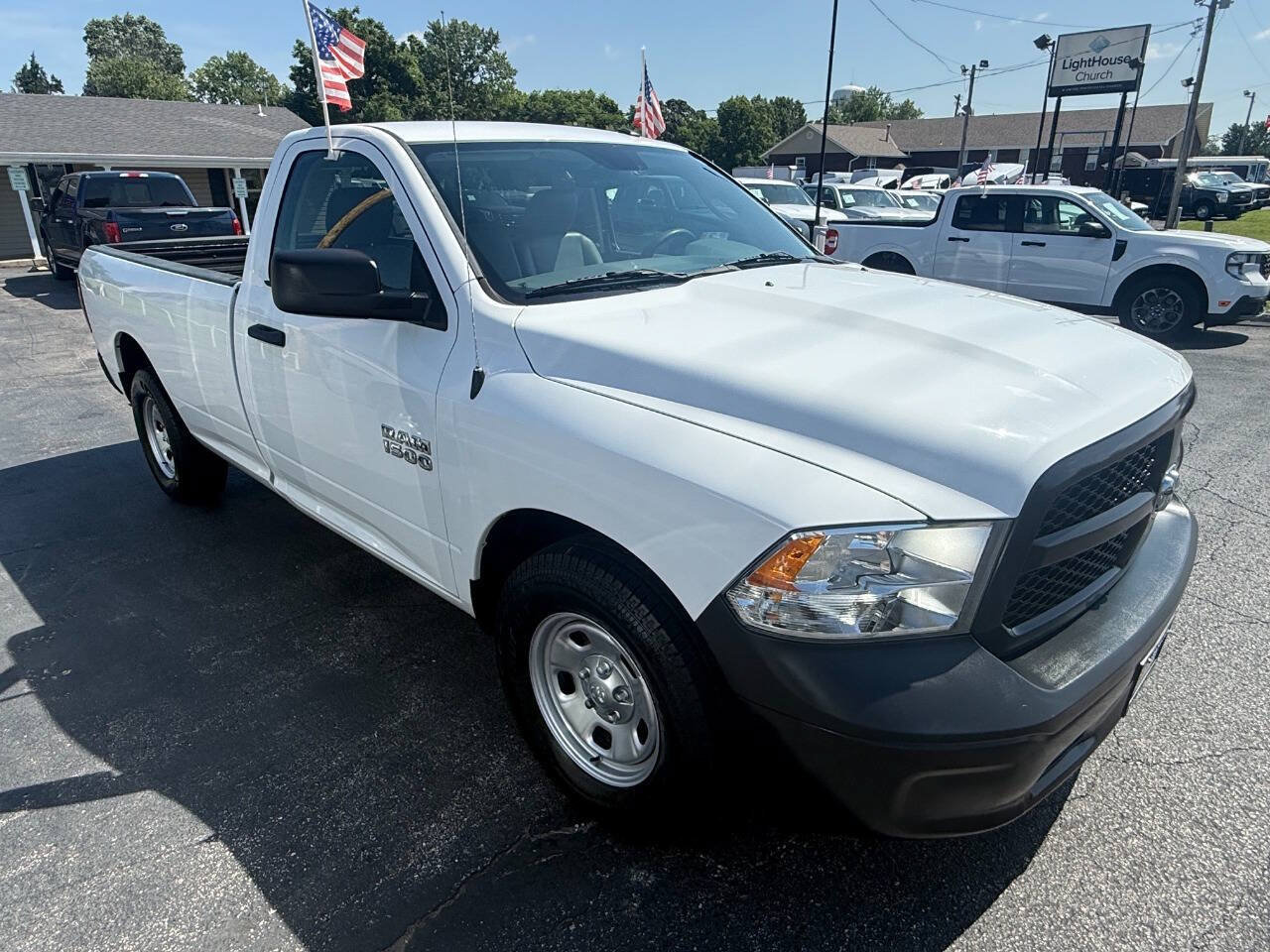 Used 2017 RAM 1500 Tradesman w/ Power & Remote Entry Group RWD image 4
