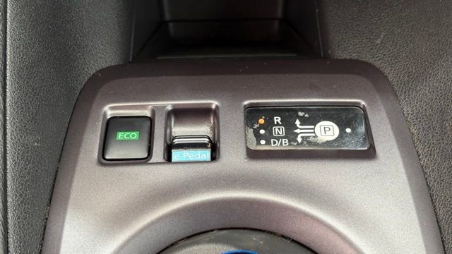 Used 2022 Nissan Leaf S image 38