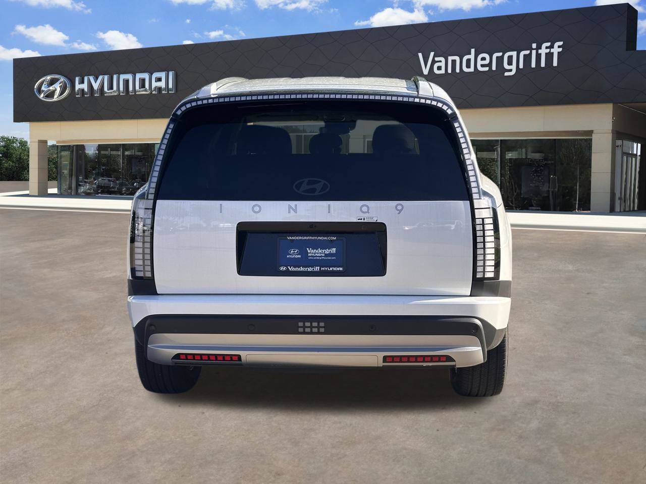 New 2026 Hyundai Ioniq 9 S image 10