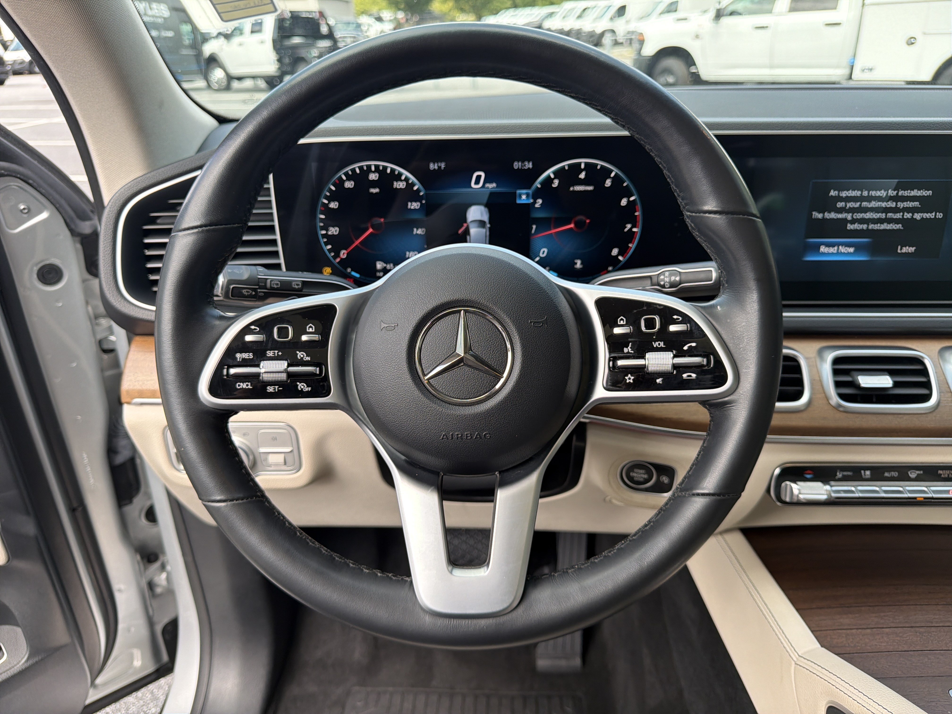 Used 2021 Mercedes-Benz GLE 350 w/ AMG Line Exterior image 29