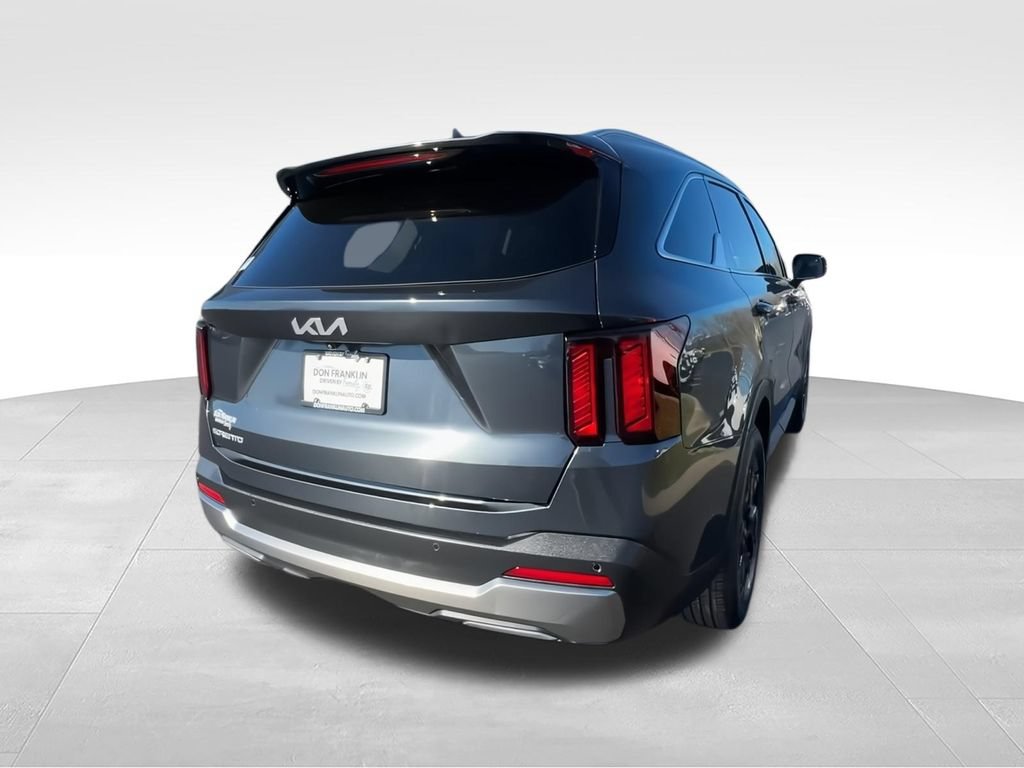 Used 2025 Kia Sorento S FWD image 9