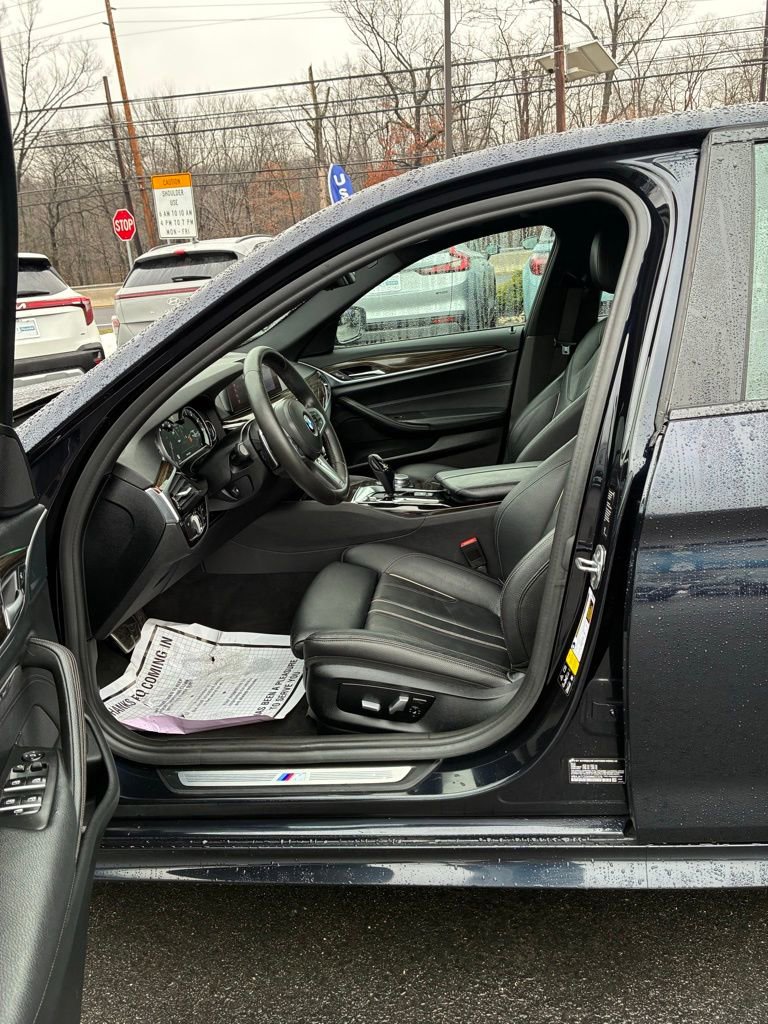 Used 2019 BMW 530i xDrive w/ M Sport Package image 22