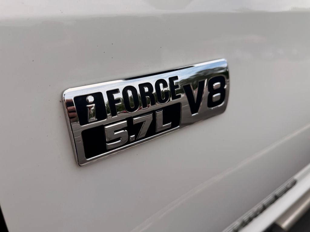 Used 2018 Toyota Tundra Limited w/ Limited Premium Package AWD/4WD image 12