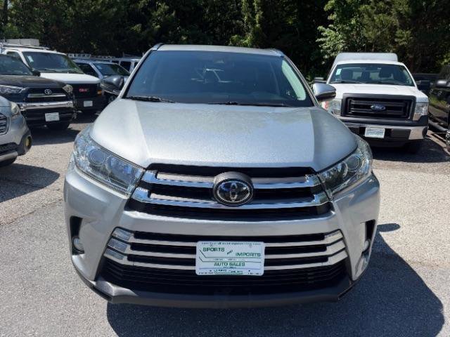 Used 2017 Toyota Highlander Limited AWD/4WD image 8