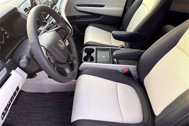New 2026 Honda Odyssey Elite image 7