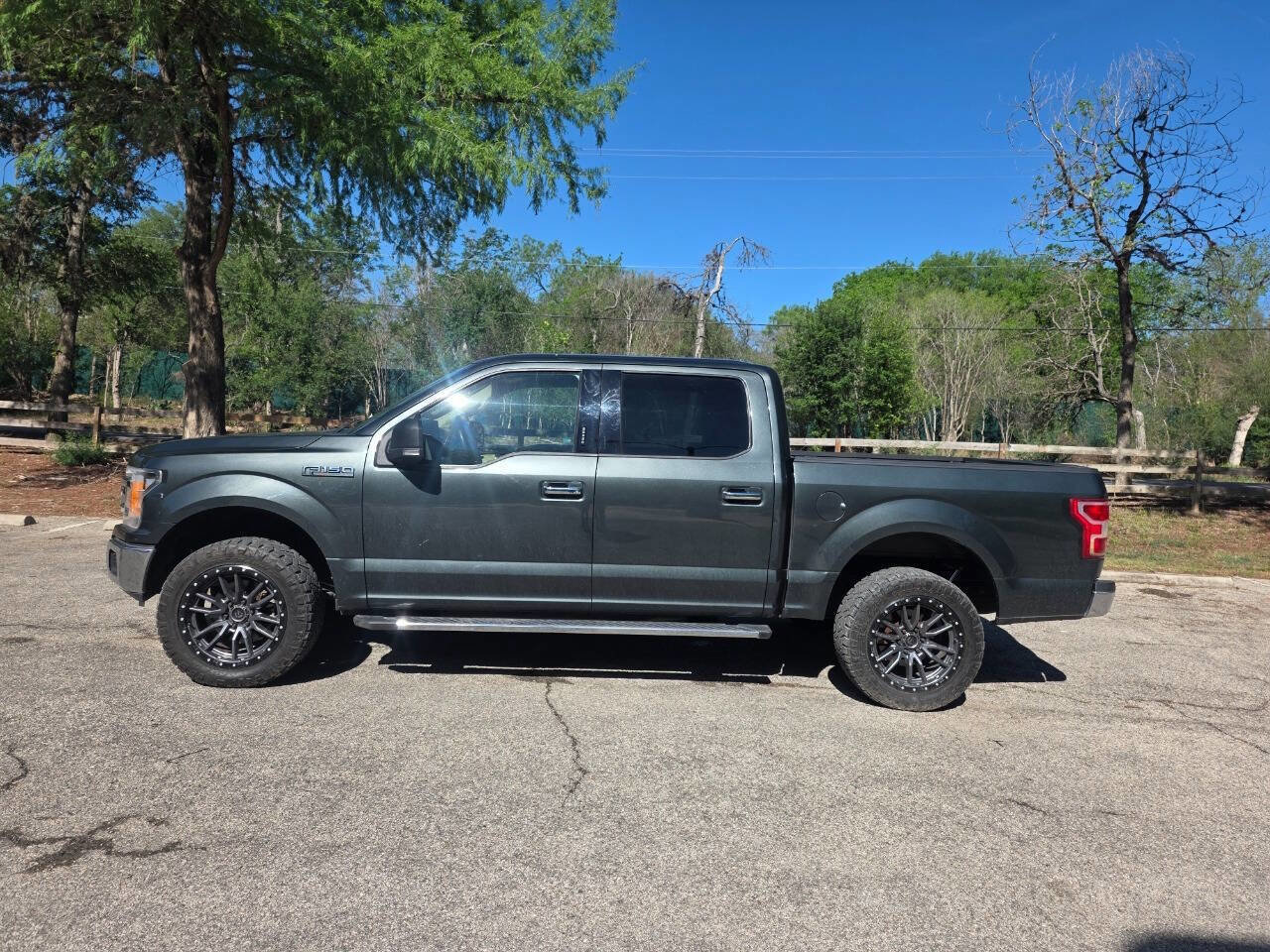 Used 2018 Ford F150 XLT w/ Equipment Group 301A Mid image 32