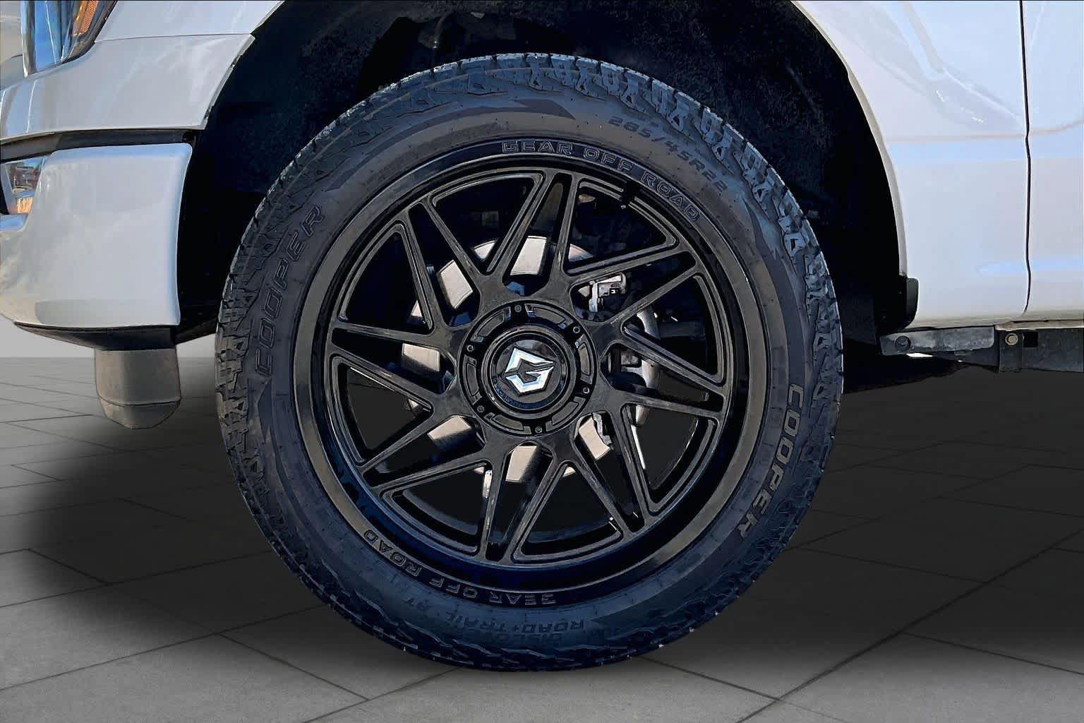 Certified 2022 Ford F150 XL w/ STX Appearance Package RWD image 11