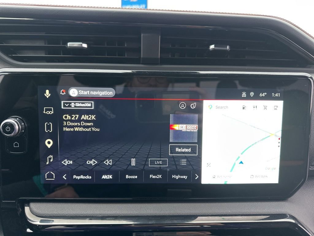 Used 2025 GMC Sierra 2500 AT4 w/ Technology Package image 39