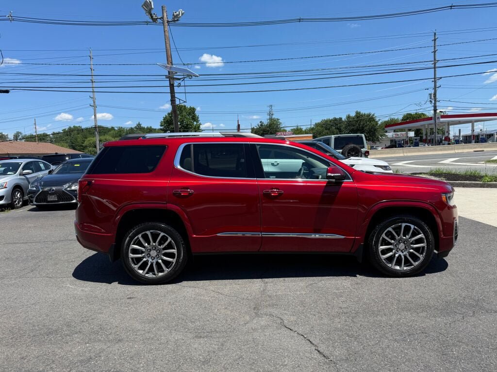 Used 2023 GMC Acadia Denali AWD/4WD image 8