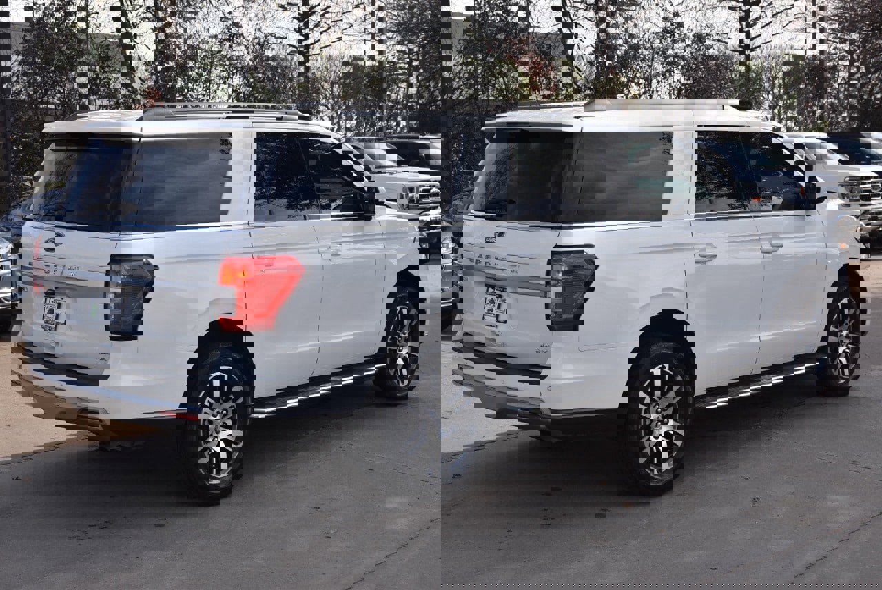 Used 2022 Ford Expedition Max XLT image 7