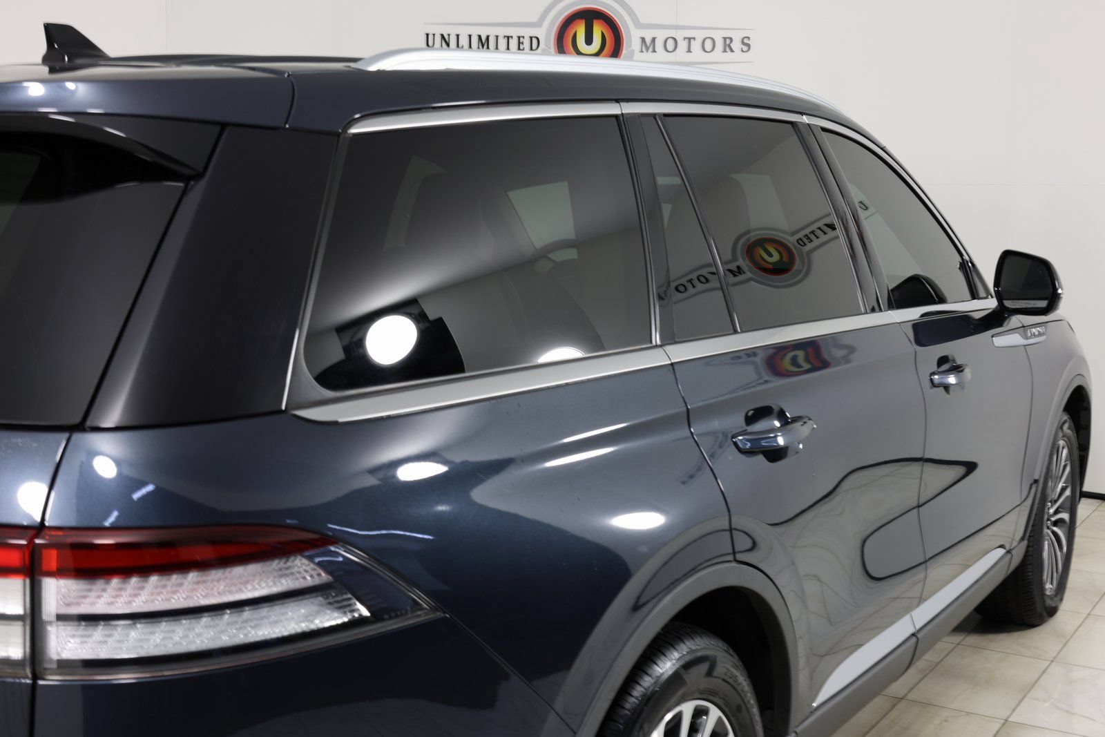 Used 2021 Lincoln Aviator Reserve w/ Class IV Trailer Tow Package AWD/4WD image 43