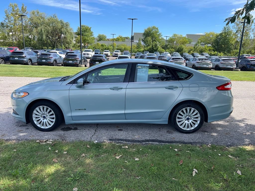 Used 2014 Ford Fusion SE FWD image 2