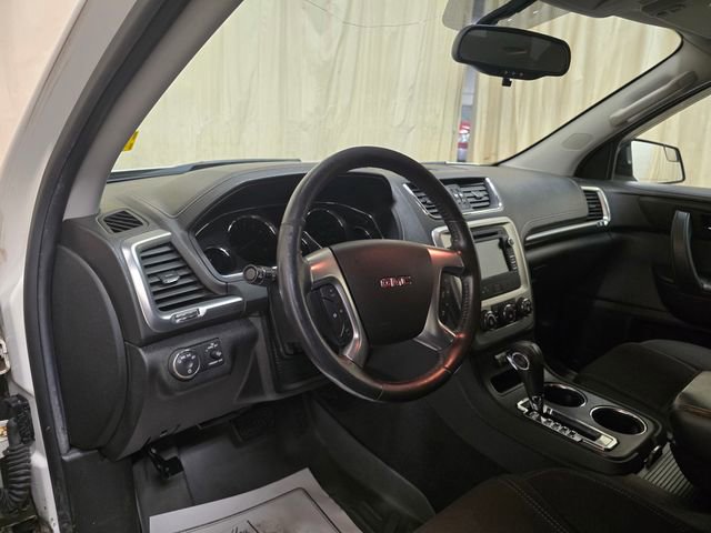 Used 2014 GMC Acadia SLE image 16