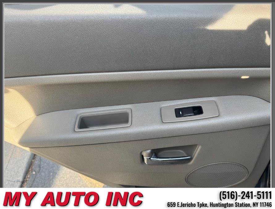 Used 2010 Jeep Grand Cherokee Laredo AWD/4WD image 32
