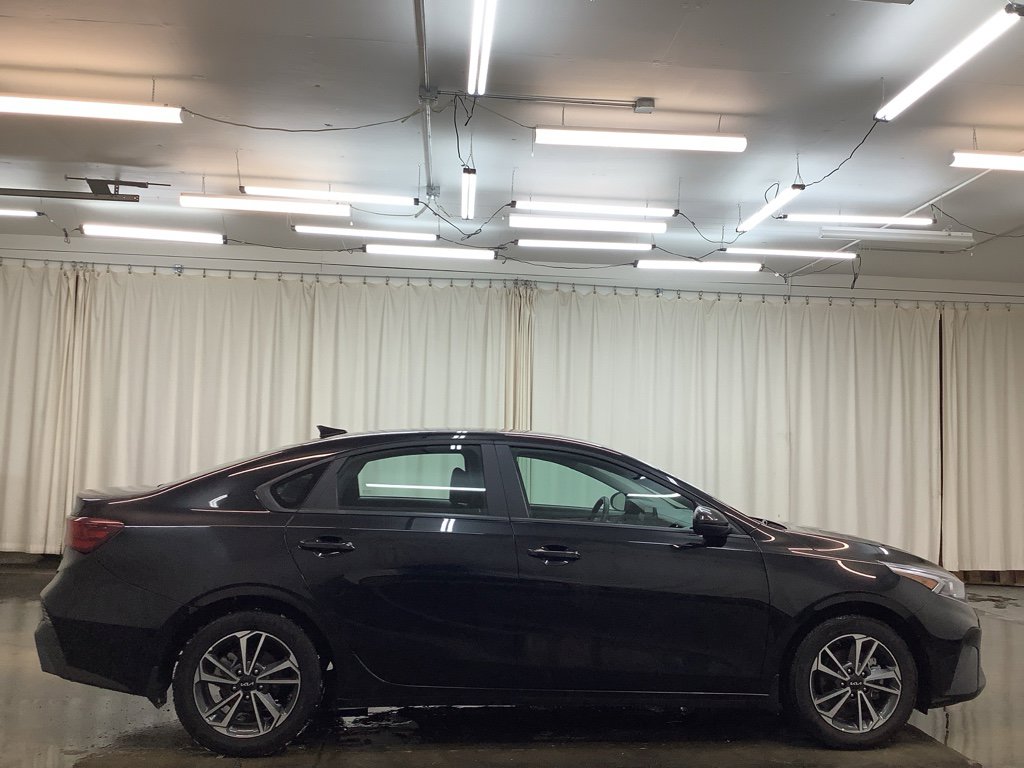 Used 2024 Kia Forte LXS image 5