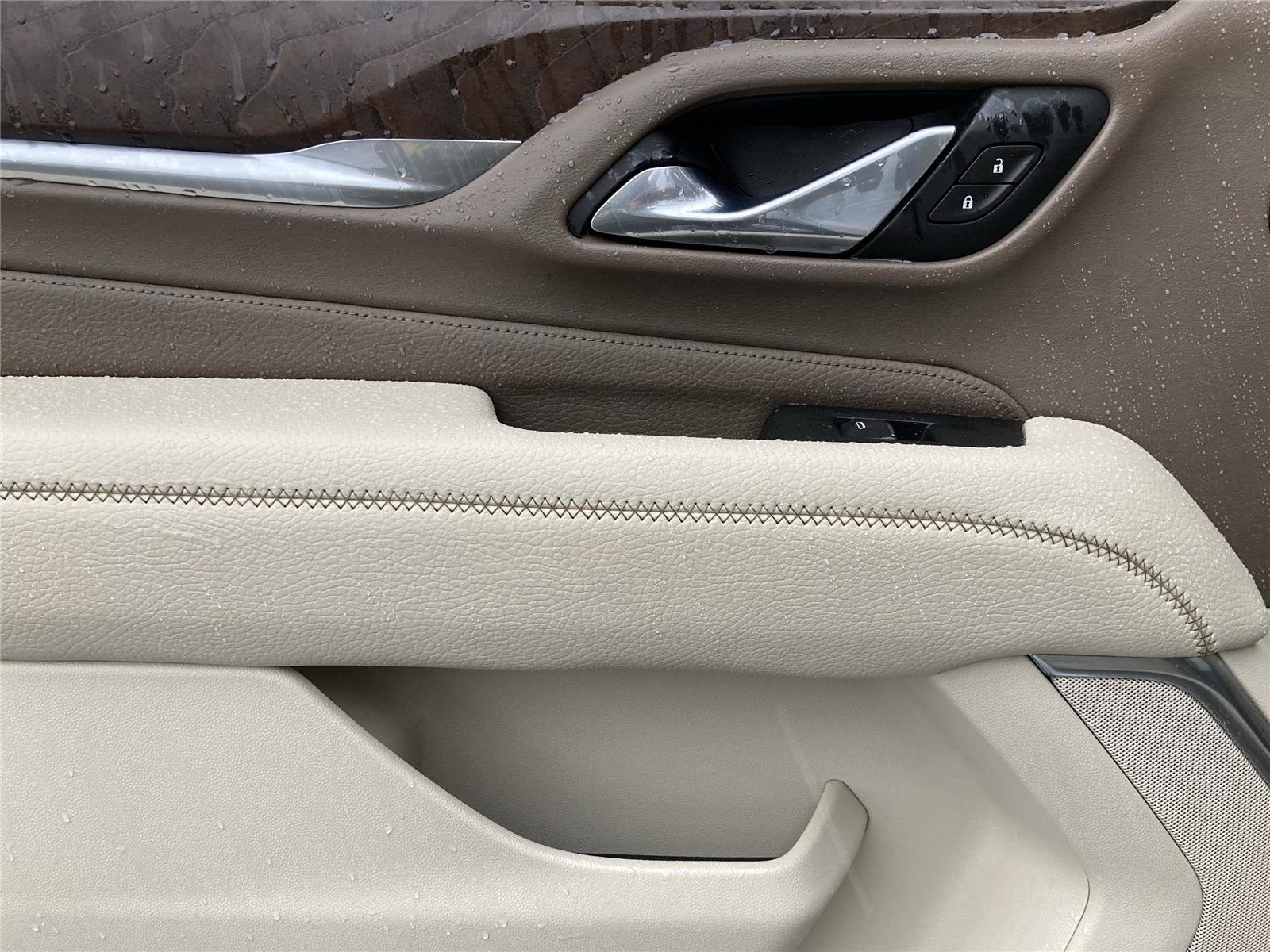 Used 2021 GMC Yukon Denali w/ Denali Premium Package image 26