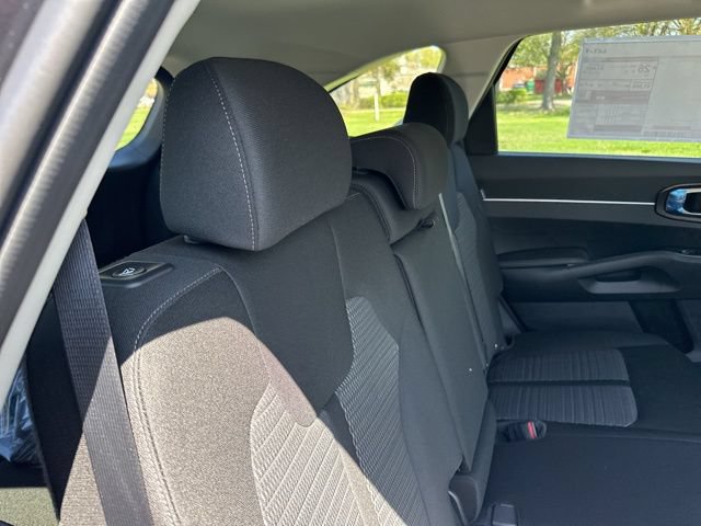 New 2026 Kia Sorento LX FWD image 23