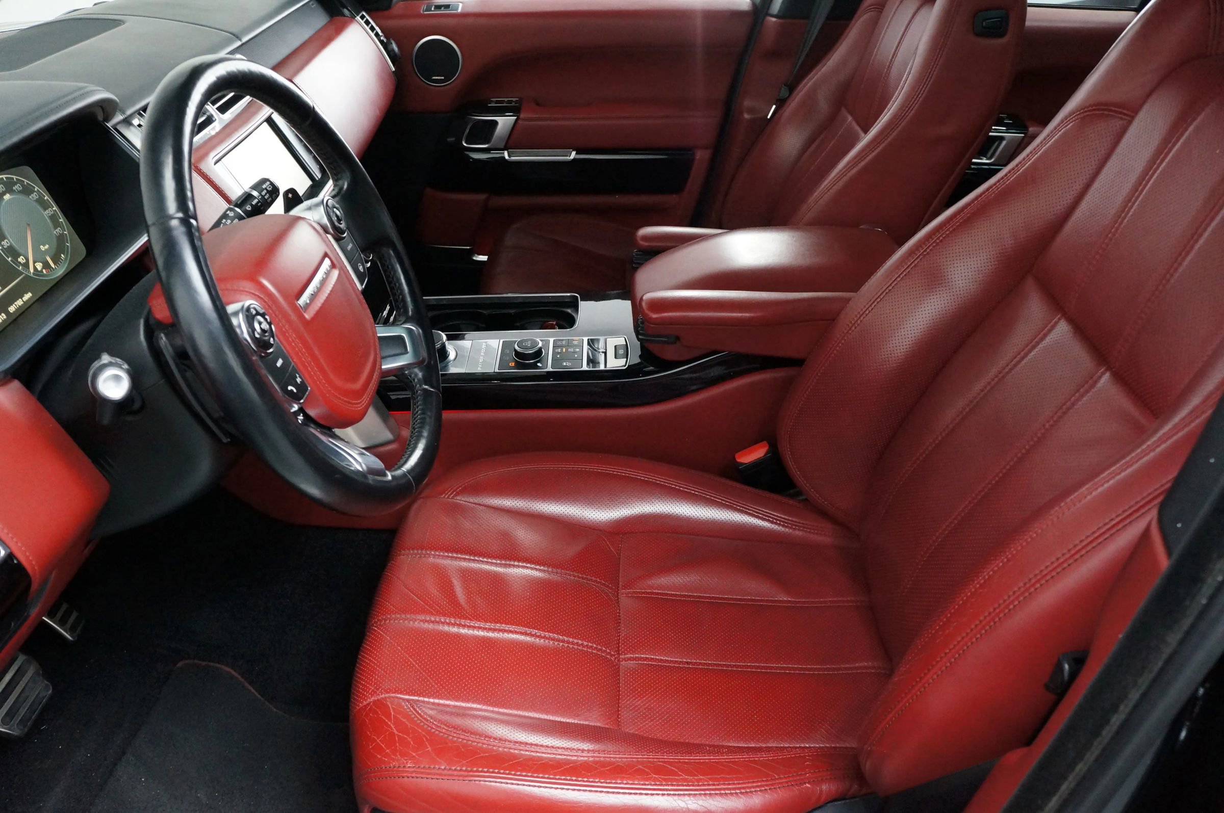Used 2014 Land Rover Range Rover Autobiography image 13