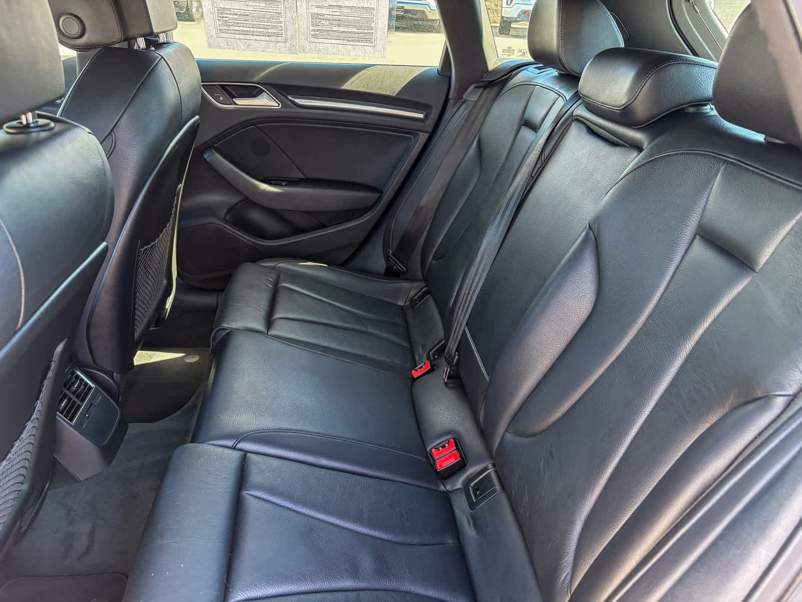 Used 2017 Audi A3 e-tron Premium Plus w/ Technology Package image 18