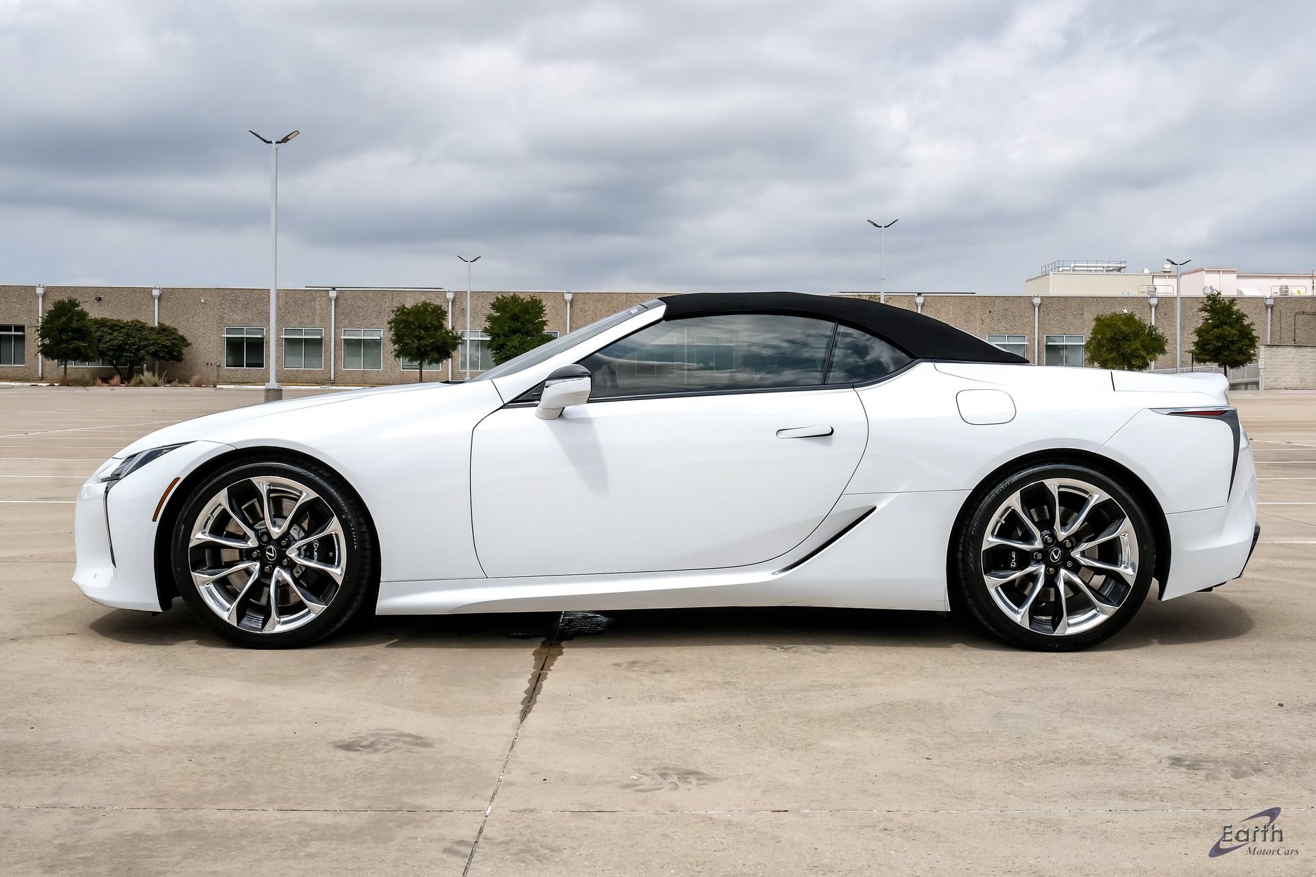 Used 2021 Lexus LC 500 Convertible w/ Touring Package RWD image 9