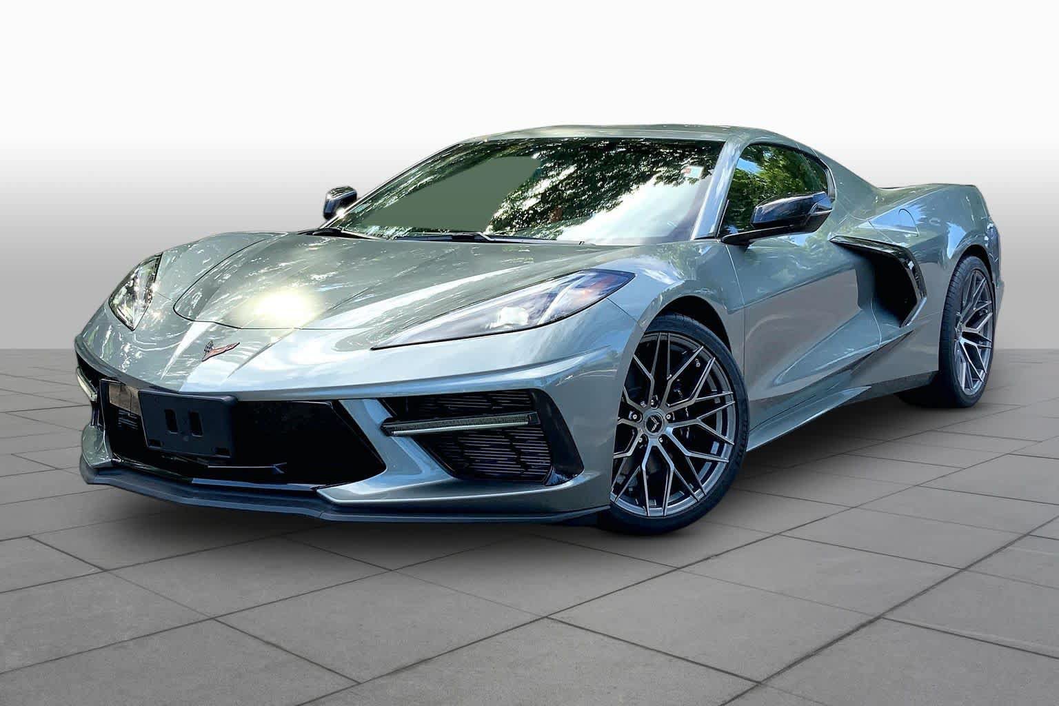 Used 2022 Chevrolet Corvette Stingray Coupe w/ 1LT RWD image 1