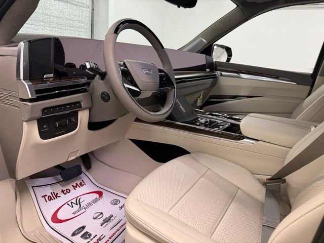 Used 2026 Cadillac Escalade Platinum Sport image 11