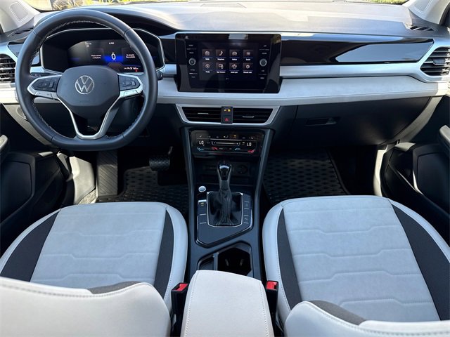 Used 2025 Volkswagen Taos SE image 20
