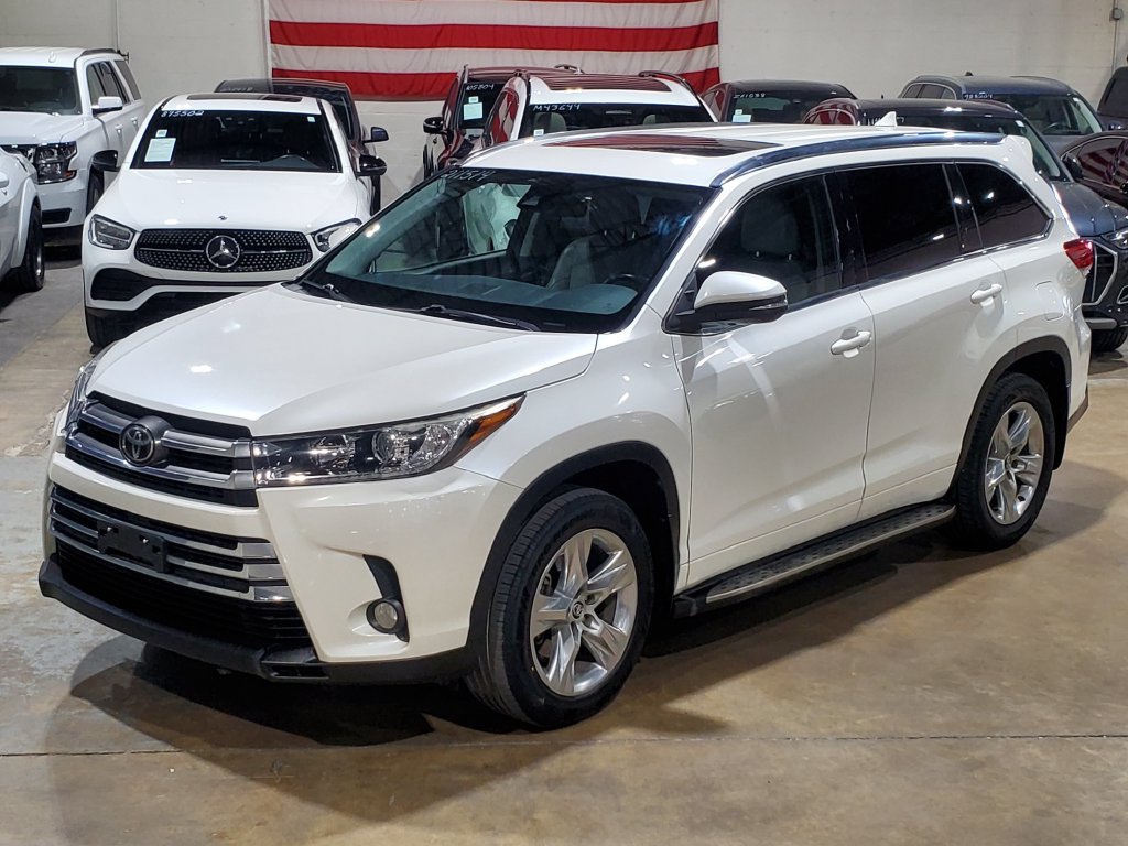 Used 2017 Toyota Highlander Limited FWD image 38