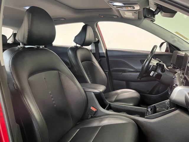 Used 2024 Hyundai Kona Limited image 10