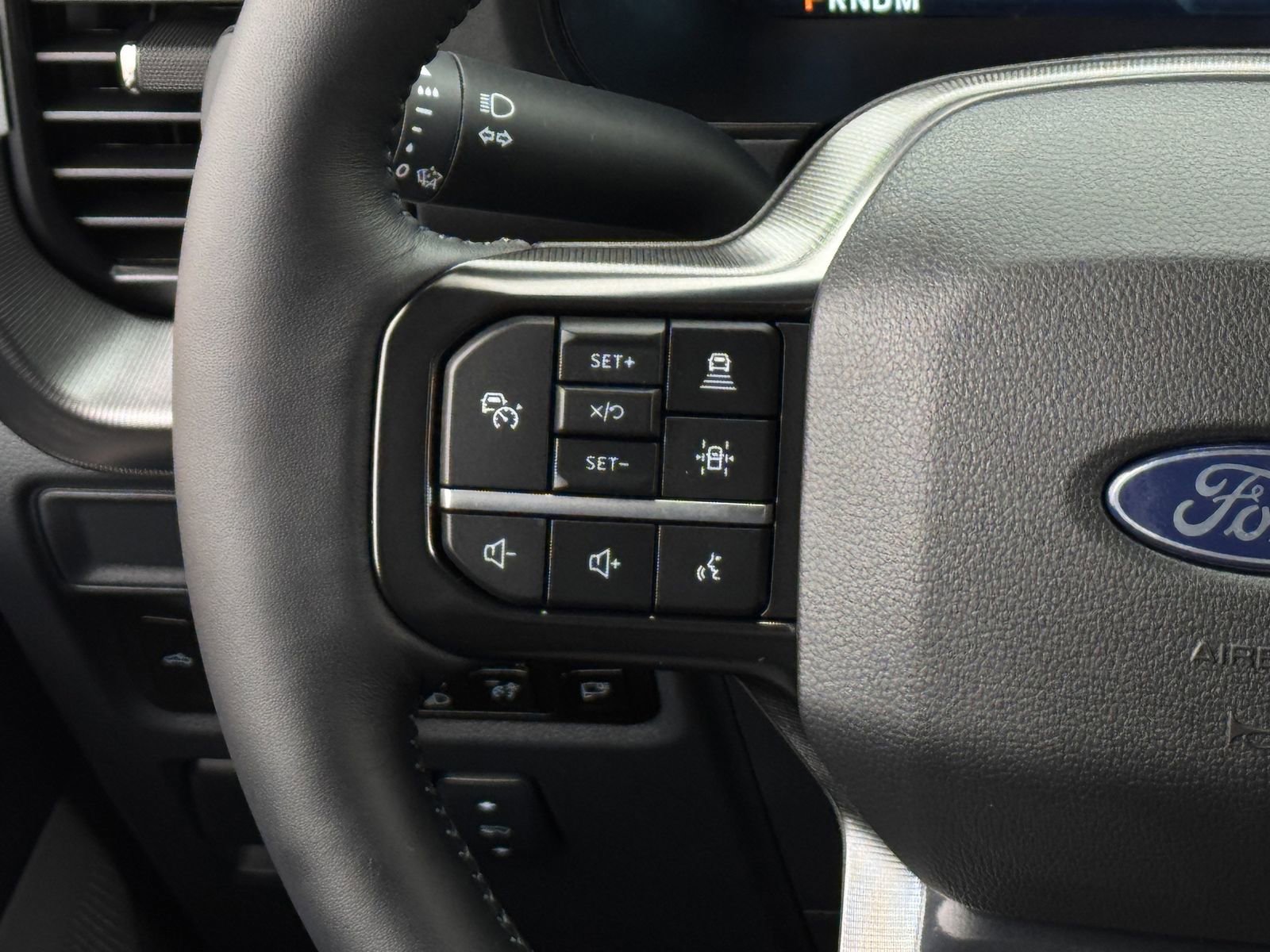 Certified 2025 Ford F150 Platinum w/ Equipment Group 702A High image 16