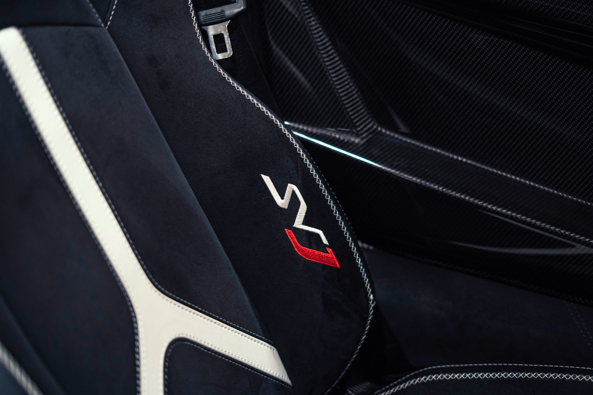 Used 2020 Lamborghini Aventador SVJ AWD/4WD image 20
