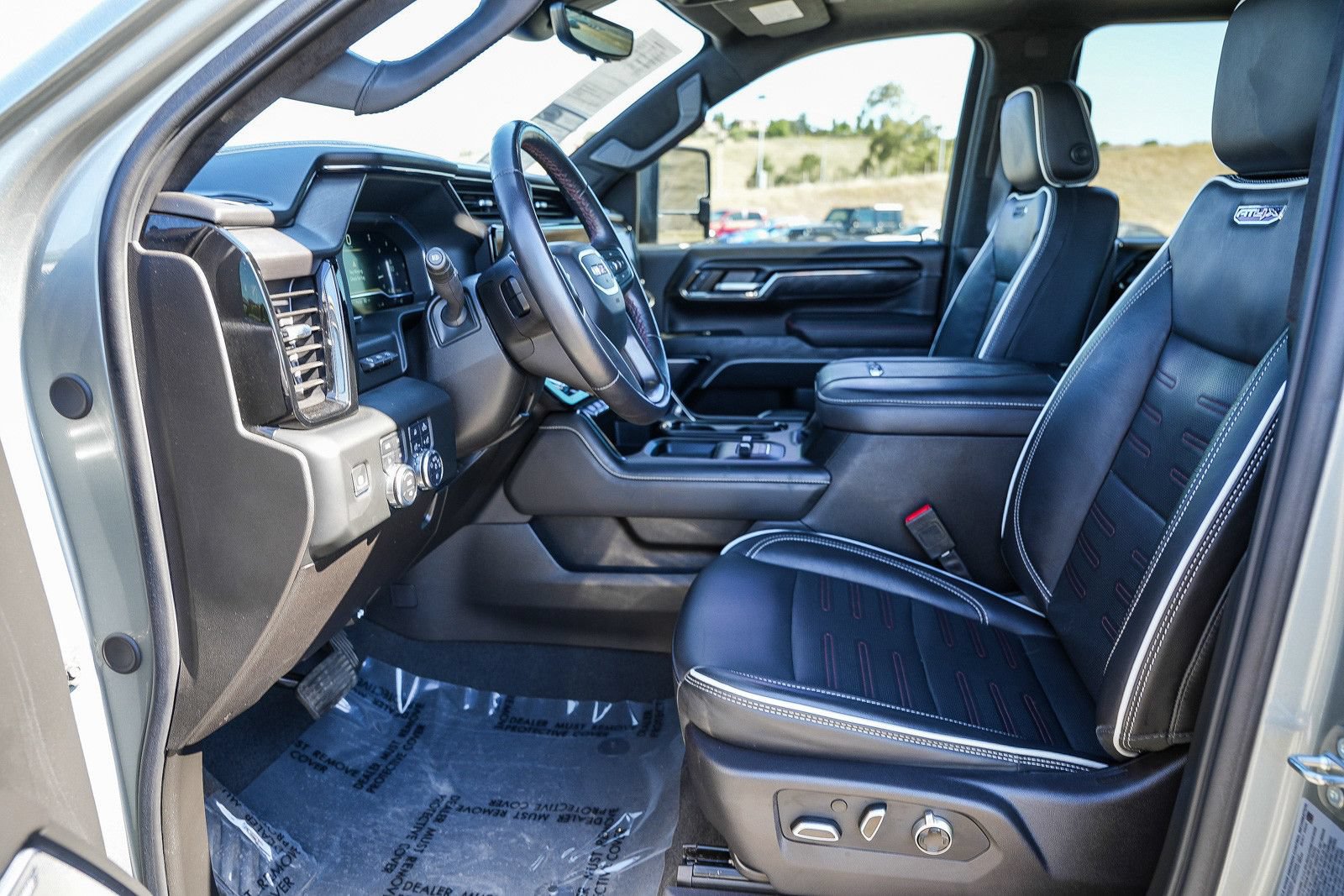 Used 2024 GMC Sierra 2500 AT4X AWD/4WD image 17