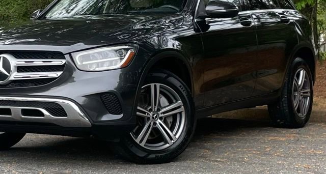 Used 2020 Mercedes-Benz GLC 300 w/ Premium Package image 2