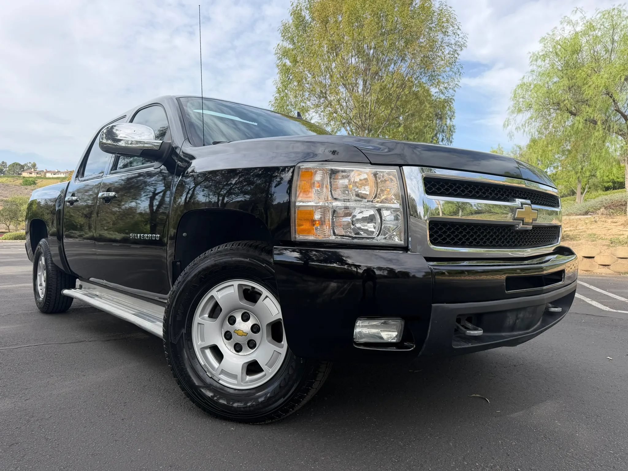 Used 2011 Chevrolet Silverado 1500 LTZ w/ Max Trailering Pack AWD/4WD image 7