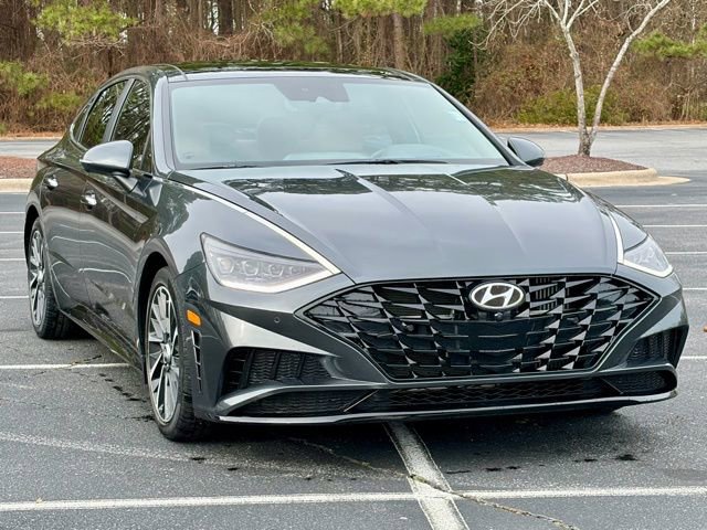Used 2022 Hyundai Sonata Limited w/ Winter Weather Package image 11