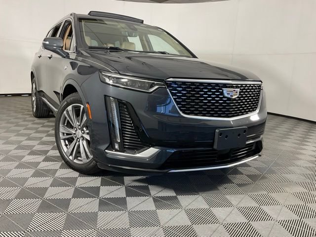 Used 2021 Cadillac XT6 Premium Luxury w/ Platinum Package AWD/4WD image 41