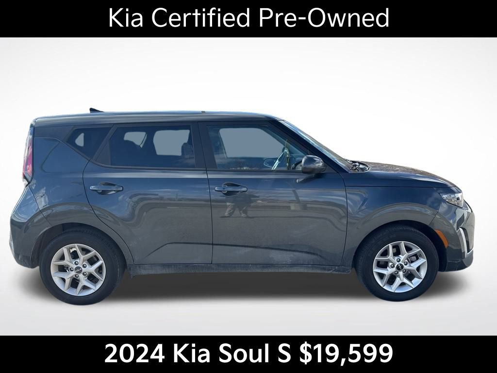 Certified 2024 Kia Soul S image 2