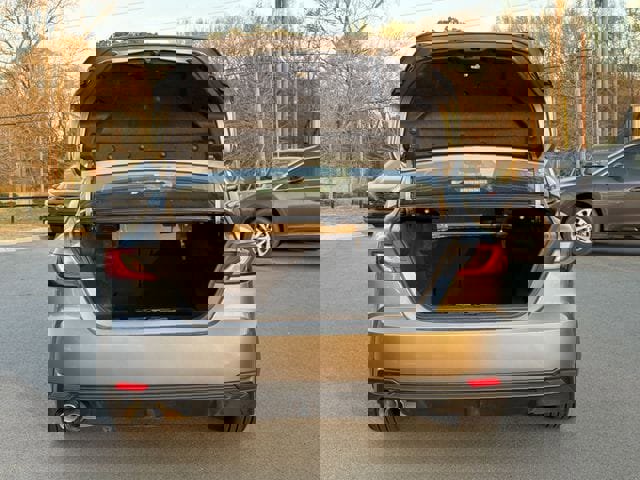 Used 2025 Toyota Camry SE image 15