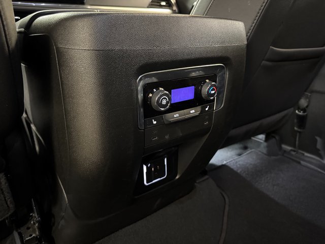 Used 2025 Chevrolet Tahoe Premier RWD image 22