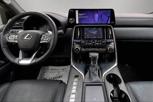 Used 2023 Lexus LX 600 4WD w/ Appearance Package image 12