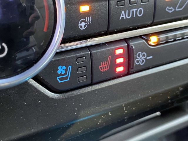 Used 2021 Ford Expedition XLT image 35