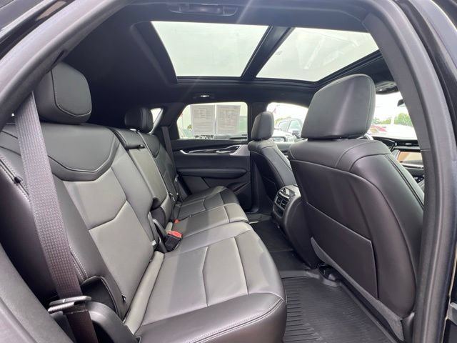 Used 2024 Cadillac XT5 Premium Luxury w/ LPO, Floor Liner Package AWD/4WD image 16